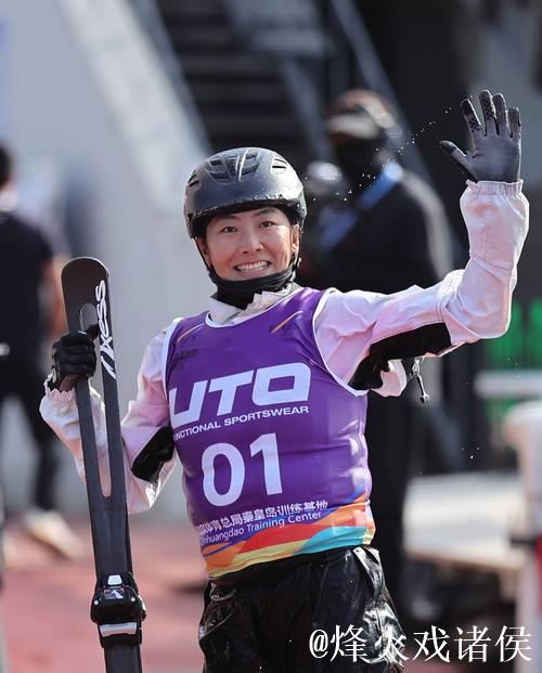 徐梦桃勇夺自由式滑雪世界杯芬兰卢卡站赛季首冠