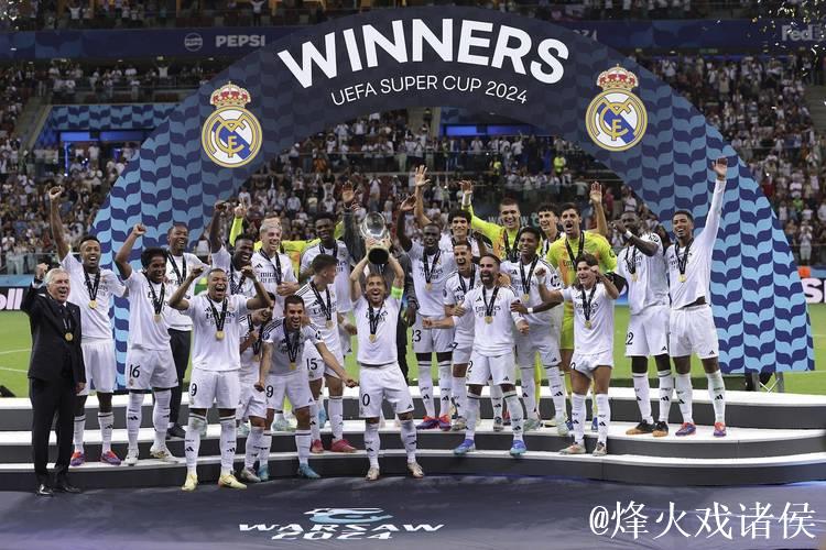 皇马19岁左后卫巴尔德佩尼亚斯有望首秀,本周欧冠入选大名单 皇马19岁左后卫巴尔德佩尼亚斯有望首秀,本周欧冠入选大名单